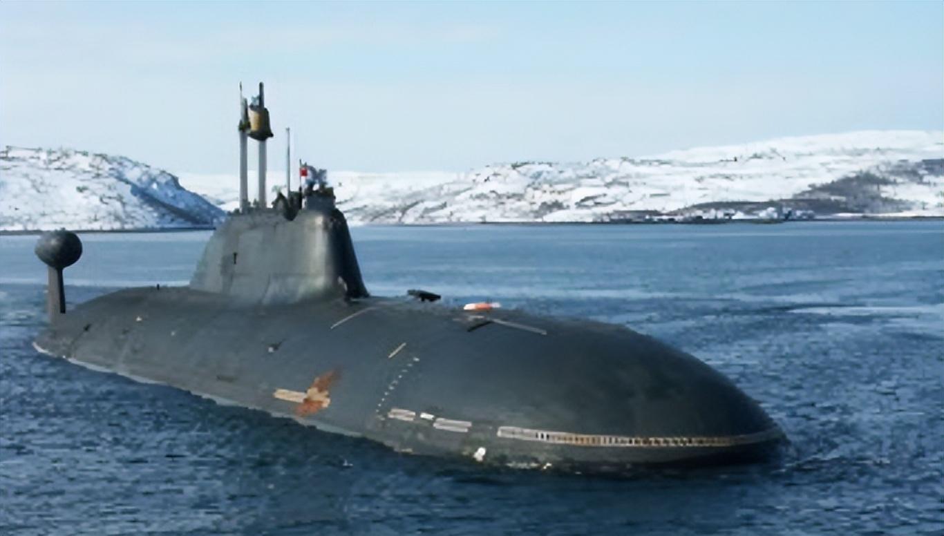 2013年美国油漆工为下班见女友火烧核潜艇被判17年赔偿27亿