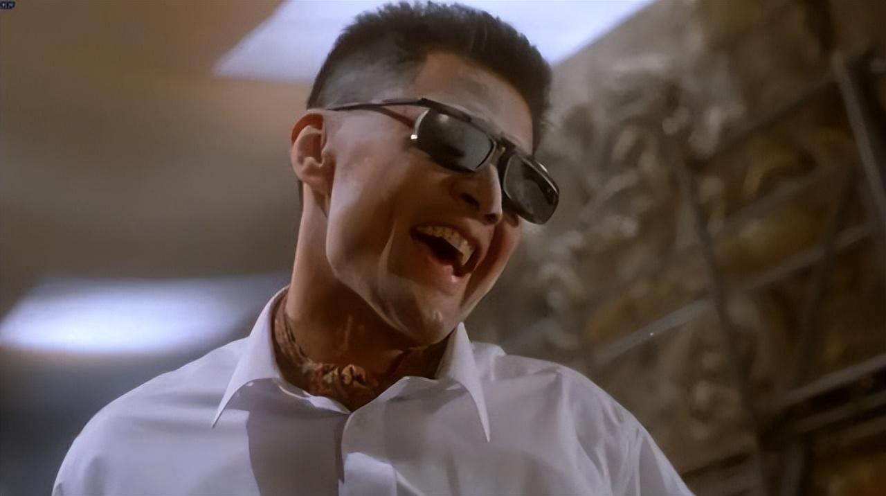 回顾于荣光儿子不愿相认妻子起诉分家产65岁自愿净身出户