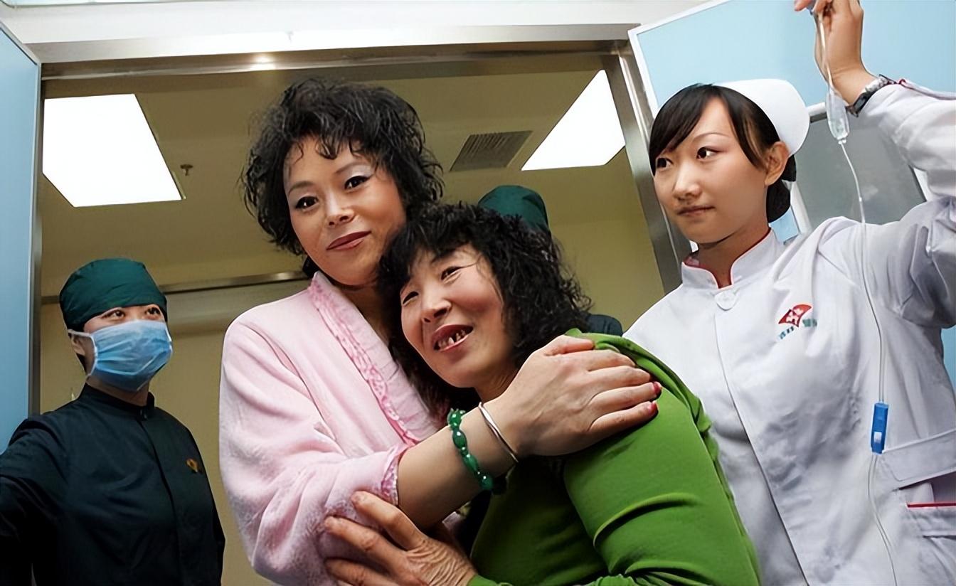 2006年辽宁50岁老汉做变性手术妻子与他姐妹相称女儿叫他姑姑