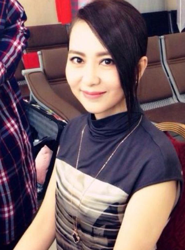 回顾一级演员甘萍没破坏黎兵婚姻是他主动追的我现在很幸福