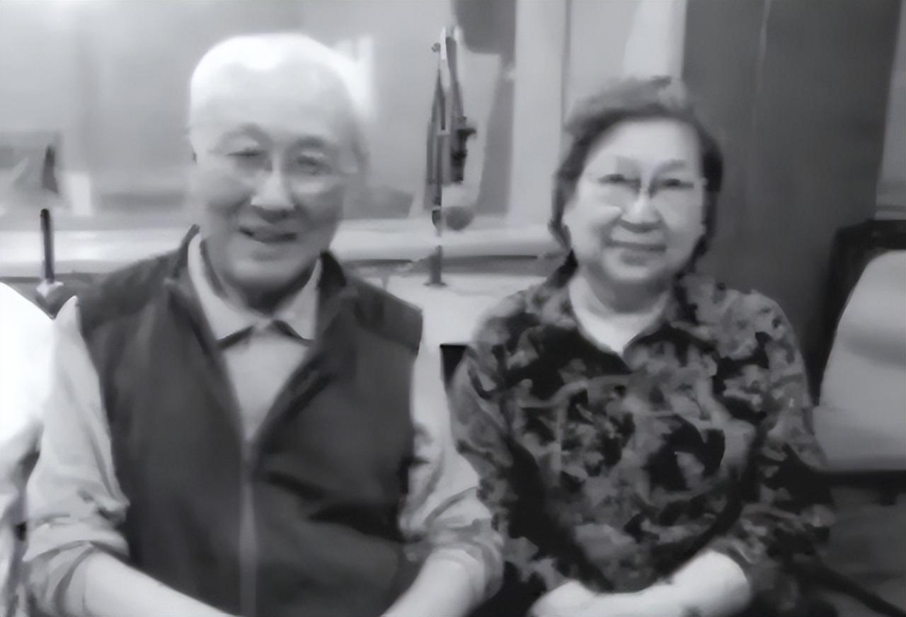 回顾仲星火被女儿赶出家门抱憾离世八年后遗孀的话让人心痛