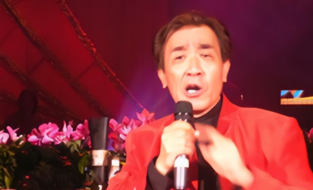 回顾张帝三婚小33岁的女儿闺蜜为妻