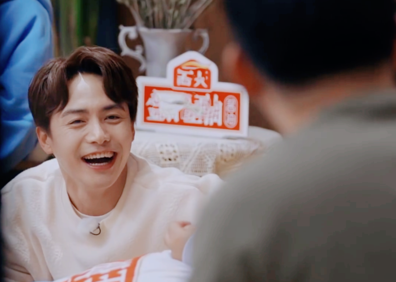 回顾马天宇目睹弟弟被抵债错过爷爷葬礼成名后不忘姐姐恩情