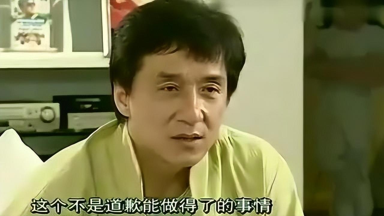回顾吴卓林母亲是亚洲小姐父亲是巨星成龙我却成为污点