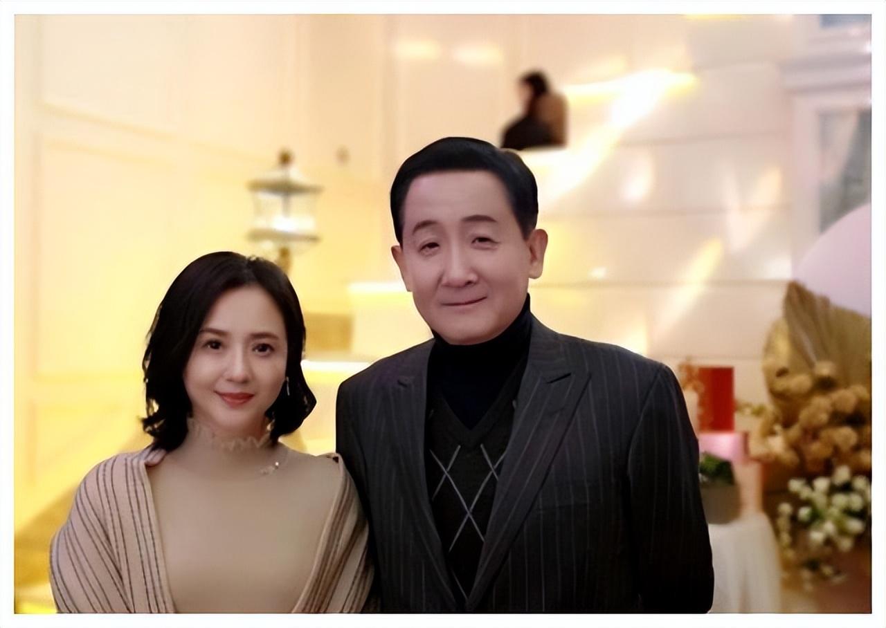 回顾著名演员梁天帮离世的哥哥梁左还债同行曝他与妻子早已离婚