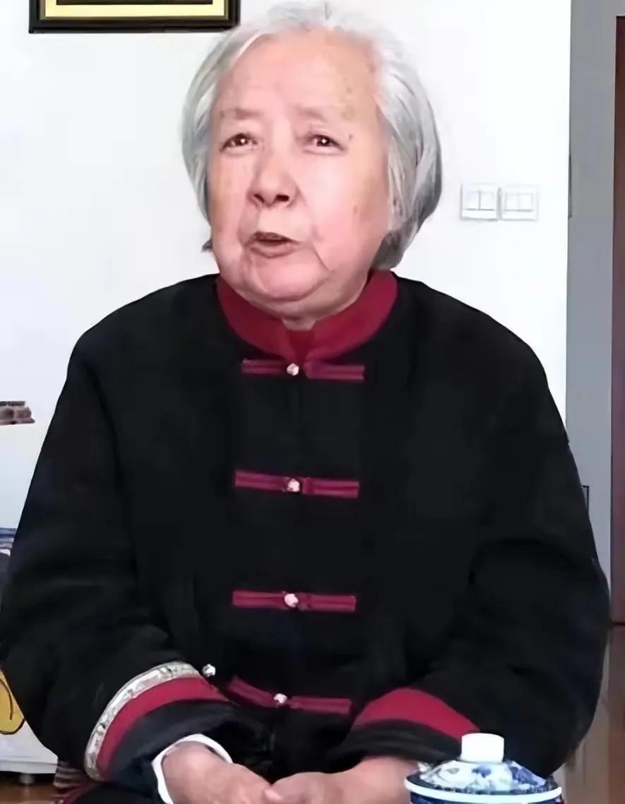 回顾演员李丁去世11年后儿子早逝与妻子相伴57年的爱让人泪目