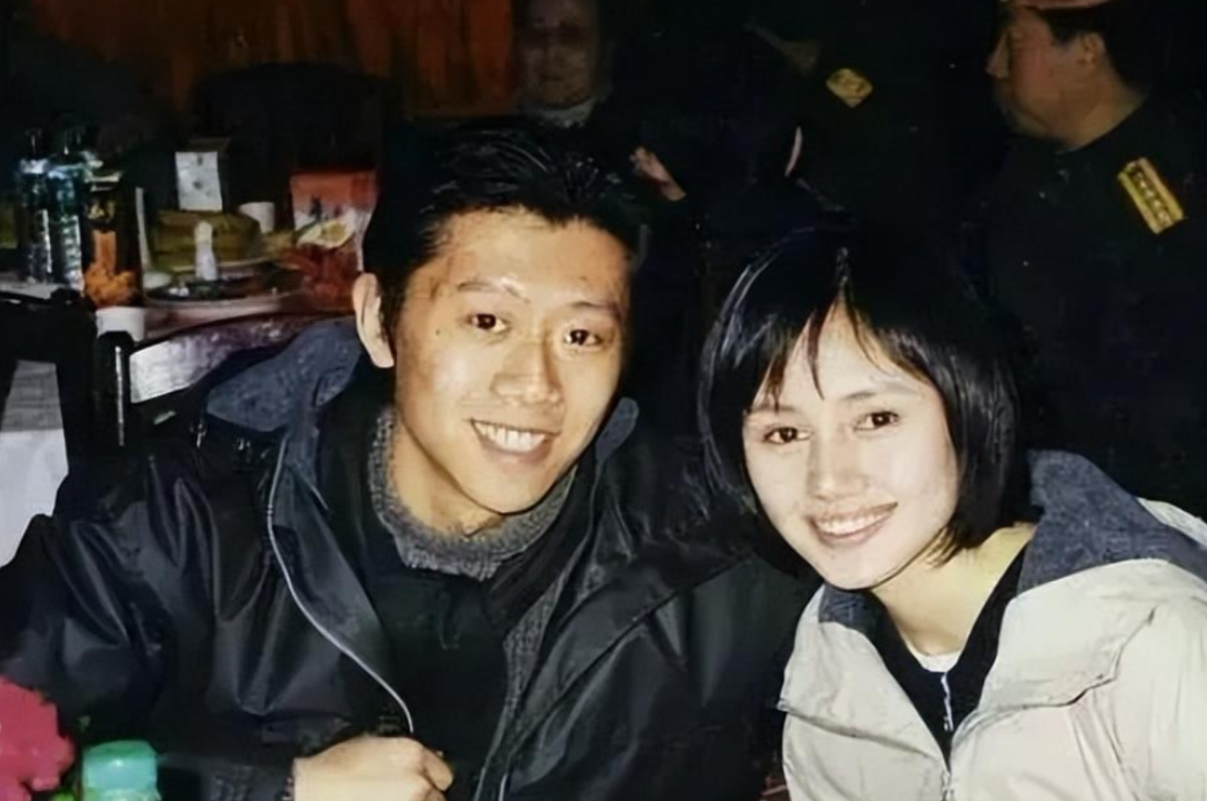 回顾演员夏雨娶师妹袁泉婚后生一女妻子用爱化解我与父母矛盾