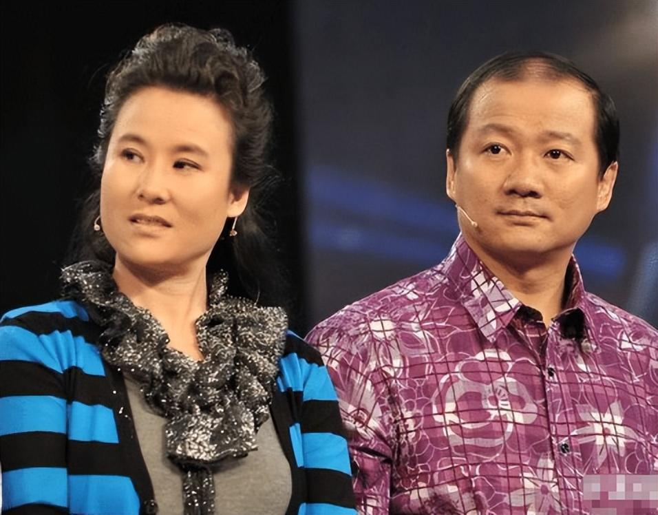 回顾赵本山徒弟夫妻对比王小虎老婆漂亮大鹏夫妻很般配
