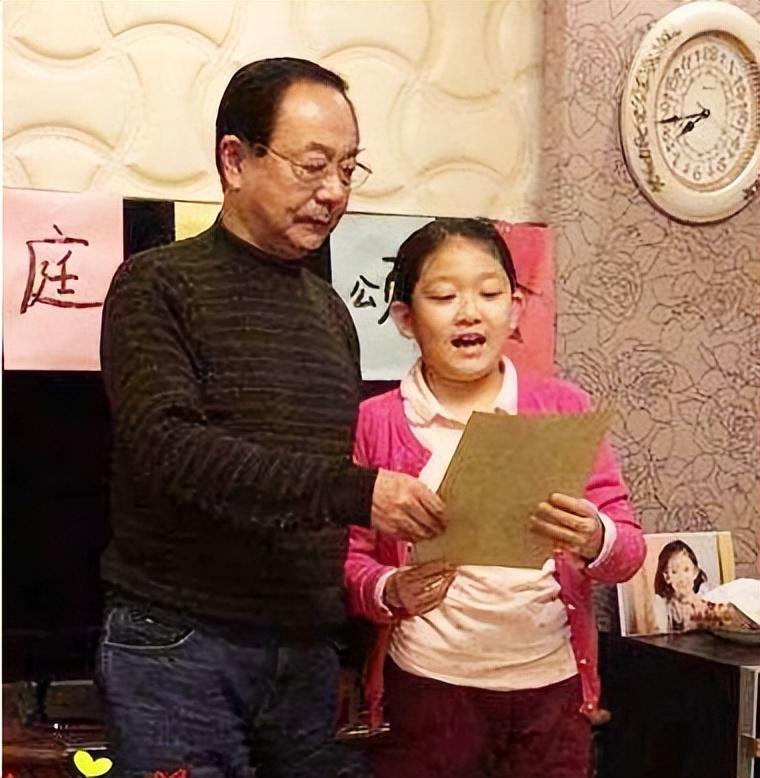 回顾著名演员宋春丽我这辈子正确的决定就是在61岁做了妈妈