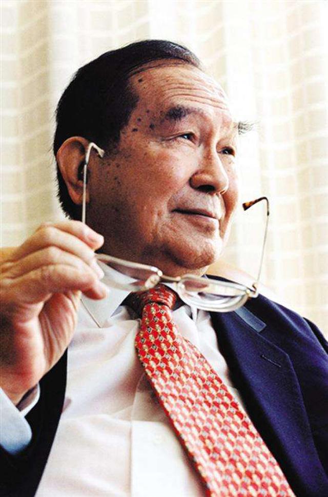 回顾著名歌唱家王昆与丈夫同年去世弥留之际终于解开心结
