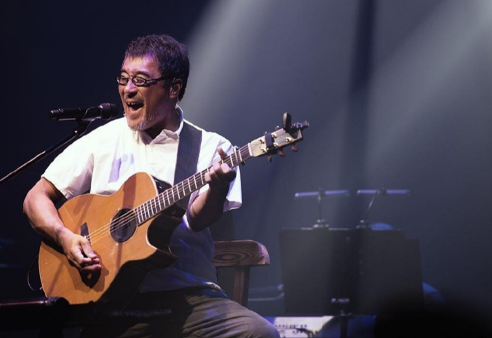 回顾李宗盛狠心抛弃发妻婚内恋上林忆莲花甲之年娶小27岁娇妻