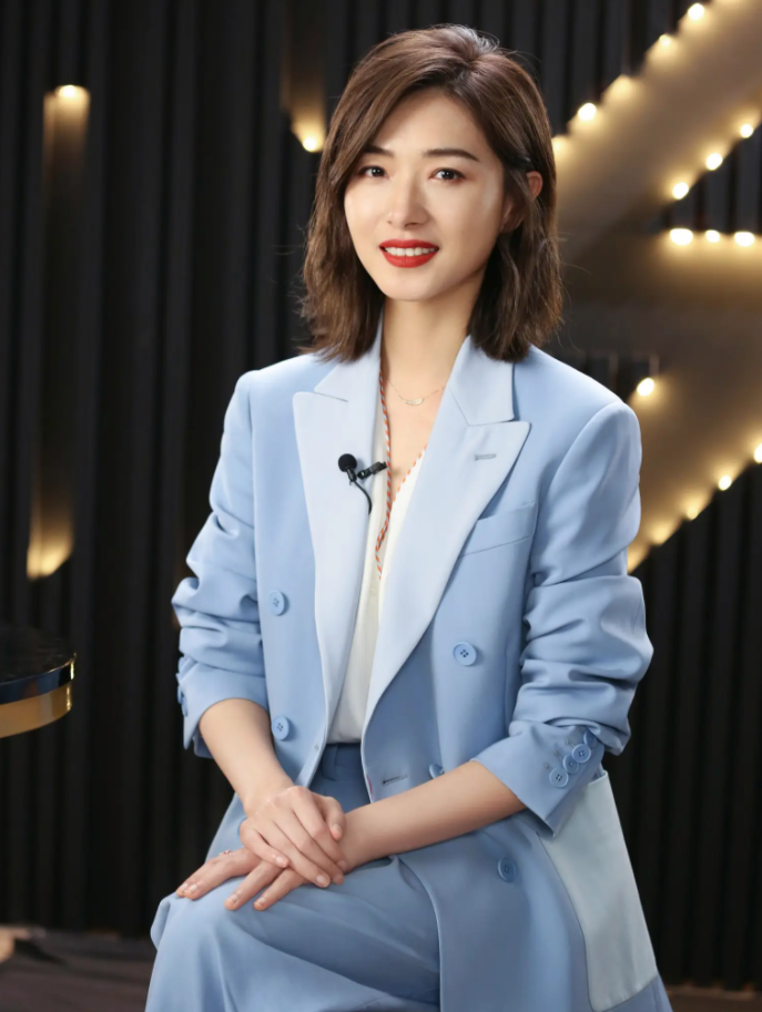 回顾不婚族万茜从不炒作嫁普通丈夫40岁高龄为小丈夫生孩子