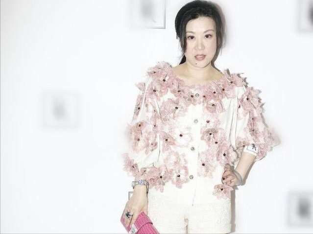 回顾吕良伟十年龙套无人问一朝尬舞天下闻三婚也很幸福