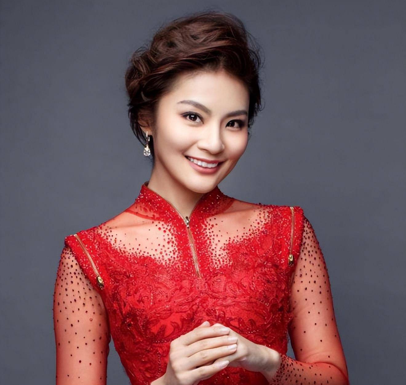 回顾孟盛楠从兰州走出的央视美女主持人男友在雾中迷路了