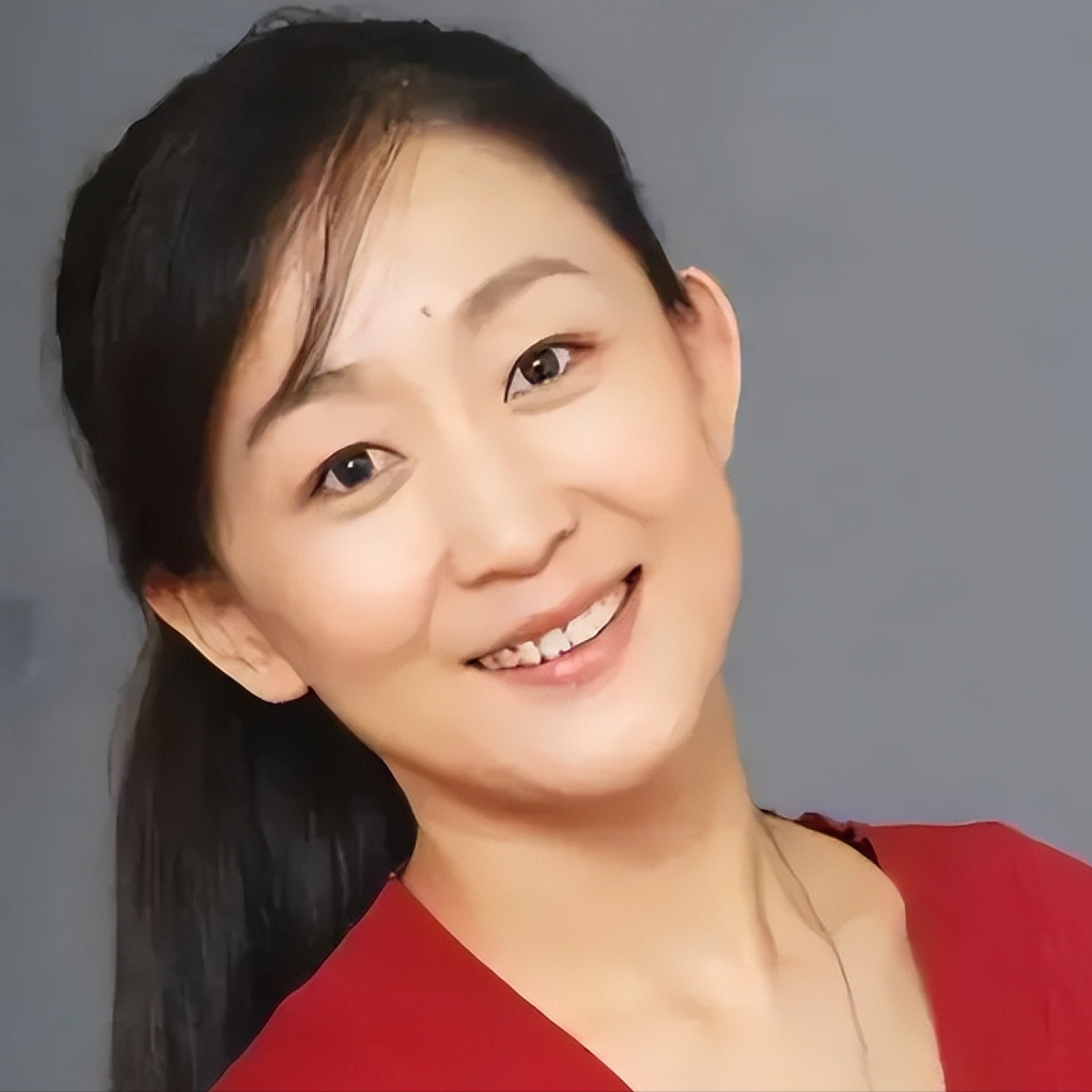 回顾陈瑾:20年不吃米饭,与哥哥相约不结婚不生育,如今过得怎样