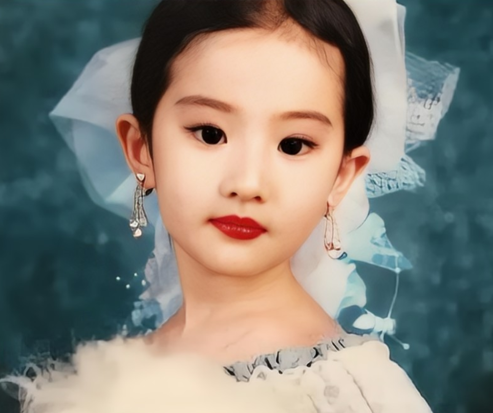 回顾一级演员刘晓莉:女儿是刘亦菲,为她放弃婚姻和事业从不后悔