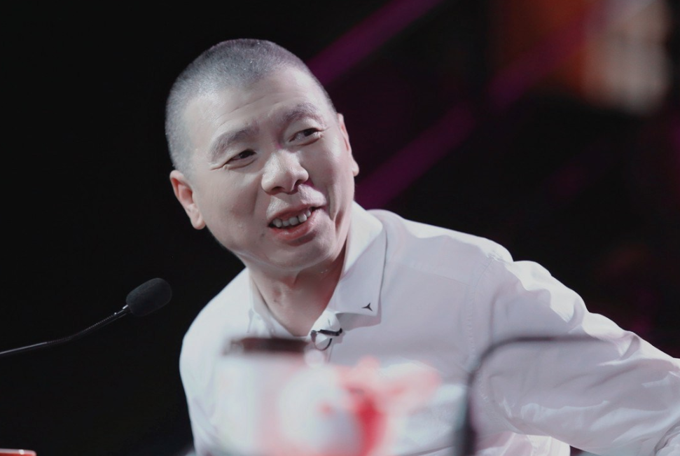 回顾冯小刚女儿冯思羽心疼被抛弃的生母也同情继母徐帆的遭遇