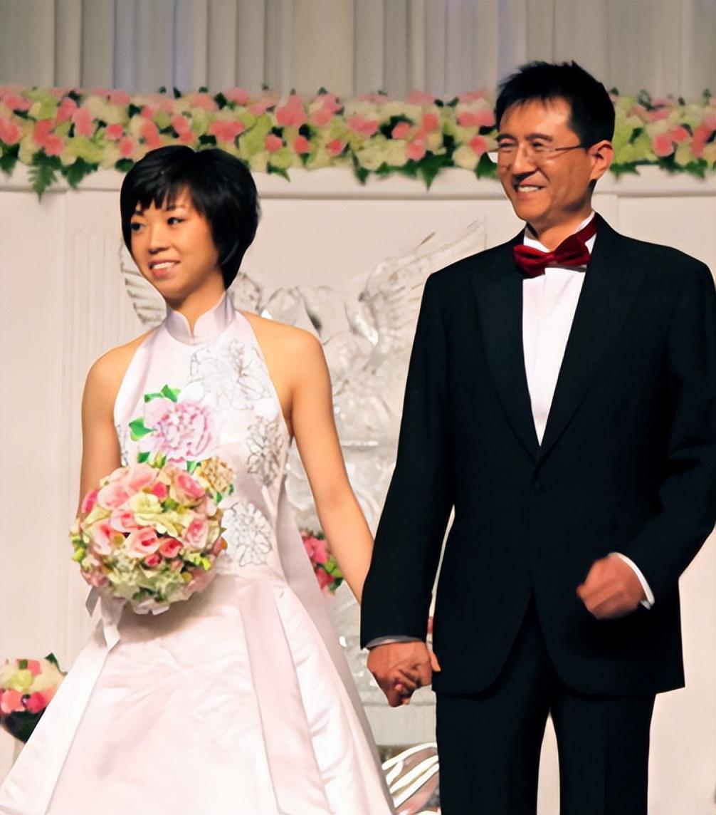 回顾退役后变漂亮的5位国乒女将张怡宁嫁得好李晓霞最幸福