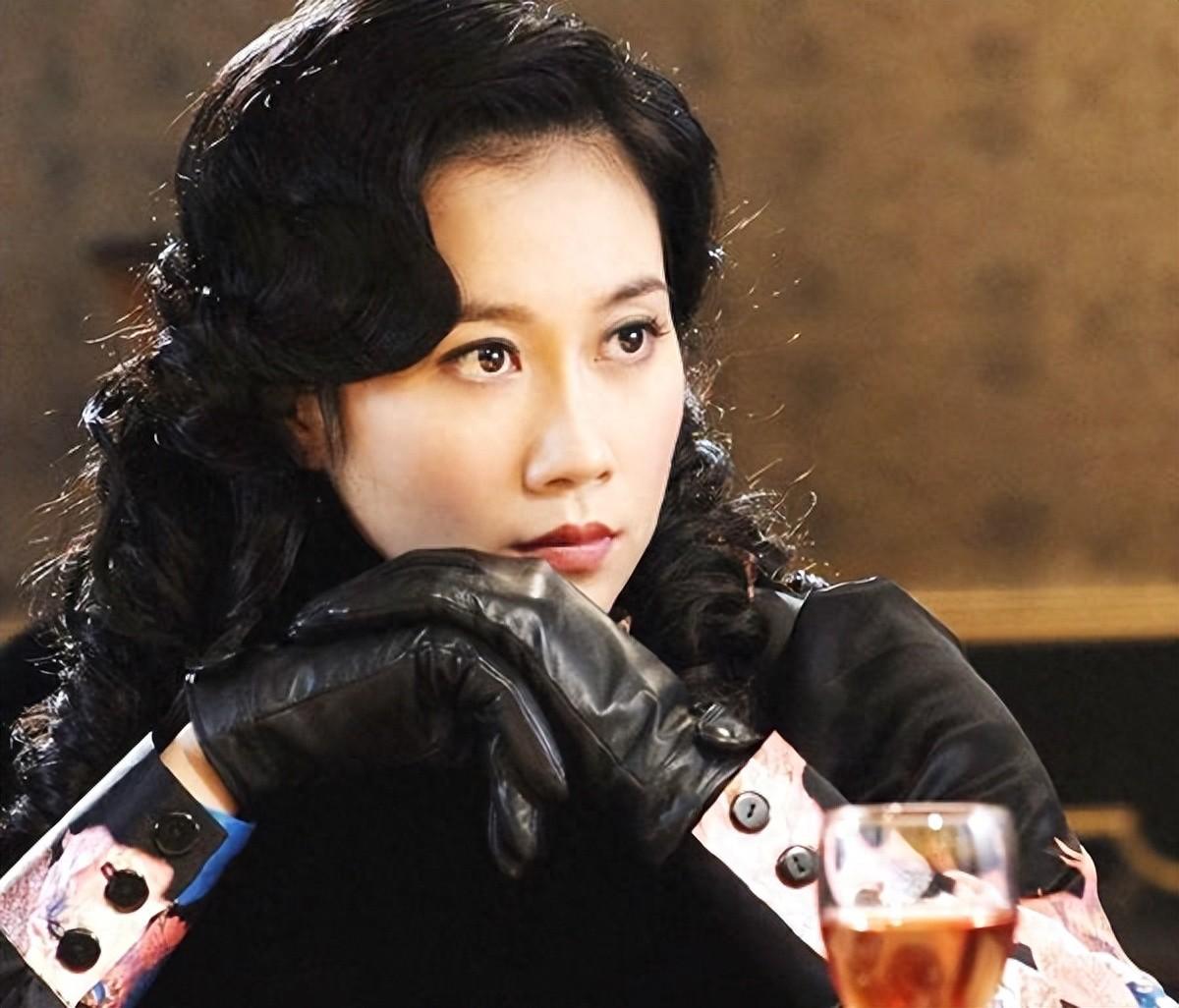 温峥嵘:演艺路上毫无畏惧,为了给父母买豪宅毫不退缩