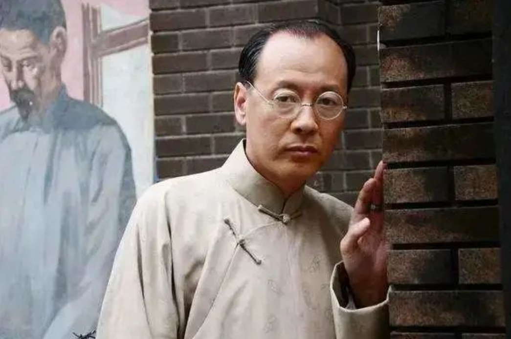 回顾著名演员侯天来与妻子双向奔赴37年65岁再翻红今幸福美满