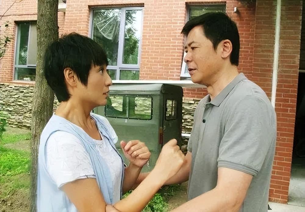 回顾孔琳初恋败给蒋雯丽如今54岁仍未婚她的人生真是太苦了