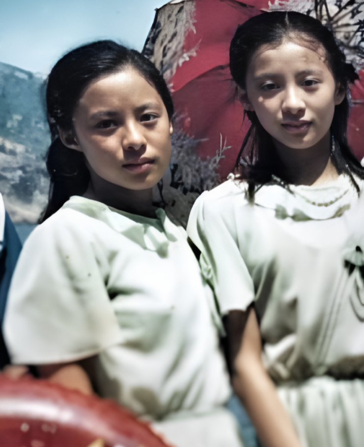 回顾演员徐露巅峰时退隐与名导结婚48岁和19岁女儿像姐妹