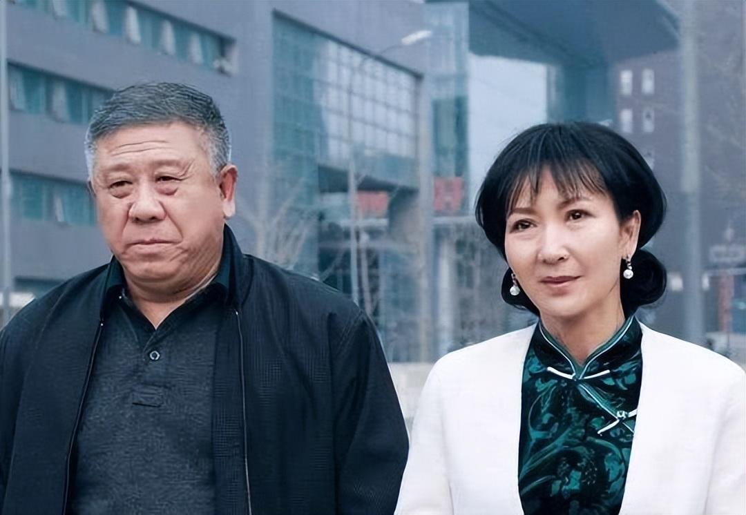 回顾老戏骨程煜家里家外都被妻子领导托起白血病弟弟的生命之舟