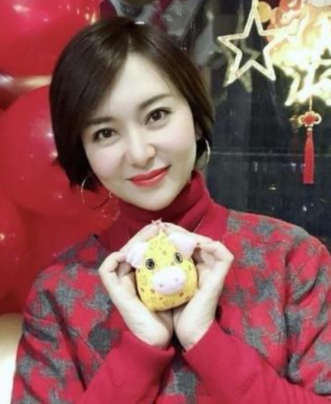 回顾一级演员甘萍没破坏黎兵婚姻是他主动追的我现在很幸福