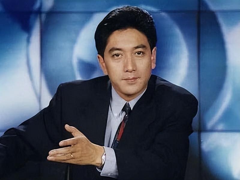 回顾水均益的女儿水亦诗为父母离异落泪将小继母当闺蜜