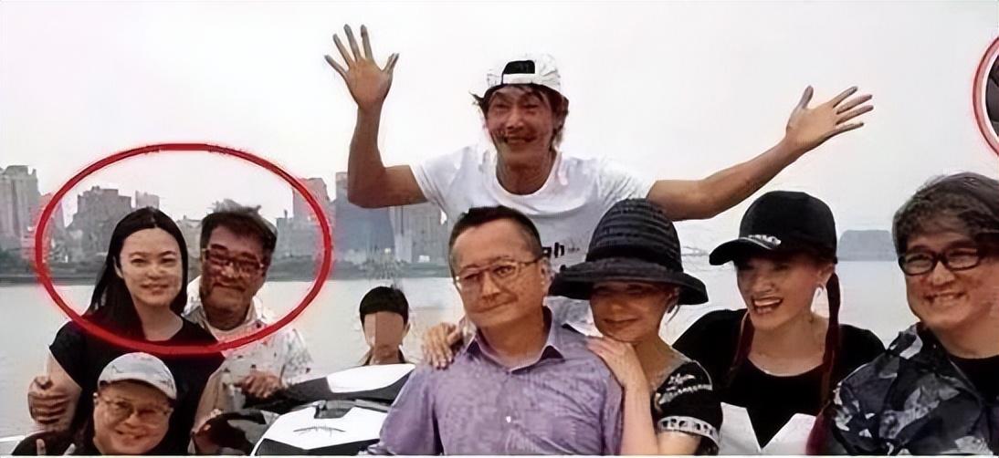 回顾李宗盛狠心抛弃发妻婚内恋上林忆莲花甲之年娶小27岁娇妻