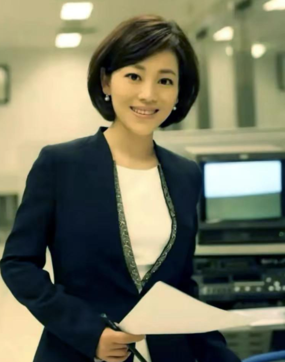 回顾央视劳春燕和丈夫分居至今怀孕仍坚持工作风光背后有无奈