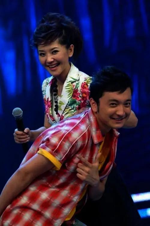 回顾方琼嫁大8岁副台长闪婚后为丈夫生儿子今活成人生赢家