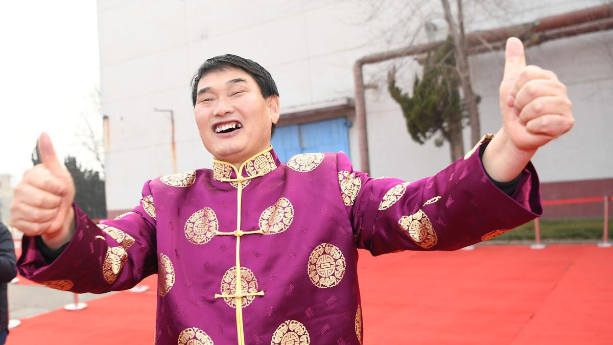 回顾于文华再婚嫁未婚小伙没有共同的孩子她幸福吗