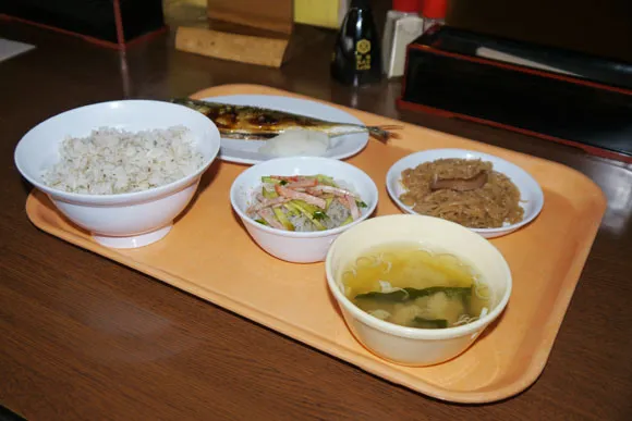 72岁朴槿惠出新书回忆狱中的日子后宣布永不从政