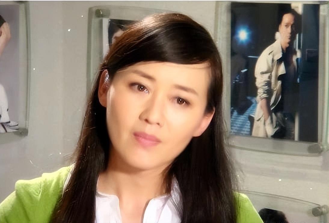 回顾演员李琳嫁大10岁导演不幸福二婚嫁运动员李大双苦尽甘来