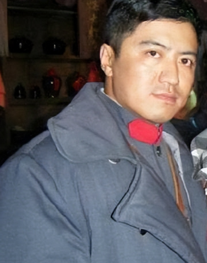 回顾演员许云帆娶黄志忠前妻何音与继子处成朋友至今无儿女