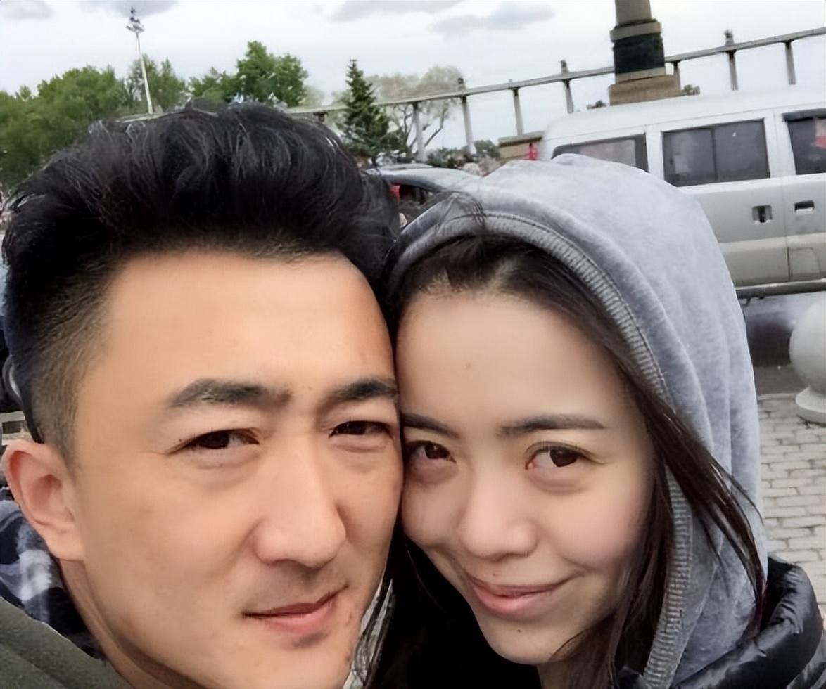 回顾刘伯勋40岁二胎得女41岁突然离世将悲痛留给妻子与儿女