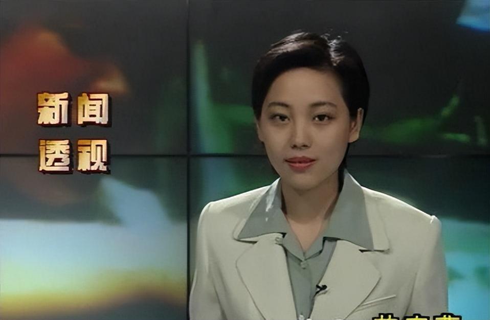 回顾主持人劳春燕和丈夫婚后分居多年孕期还在主持她过得幸福吗