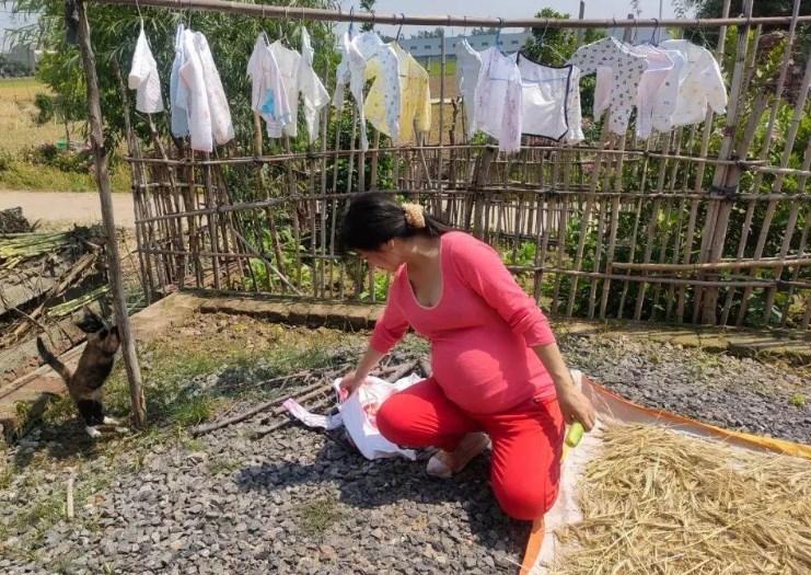 回顾湖北小伙患病乞讨凑钱90后女孩倒追婚后拼三胎