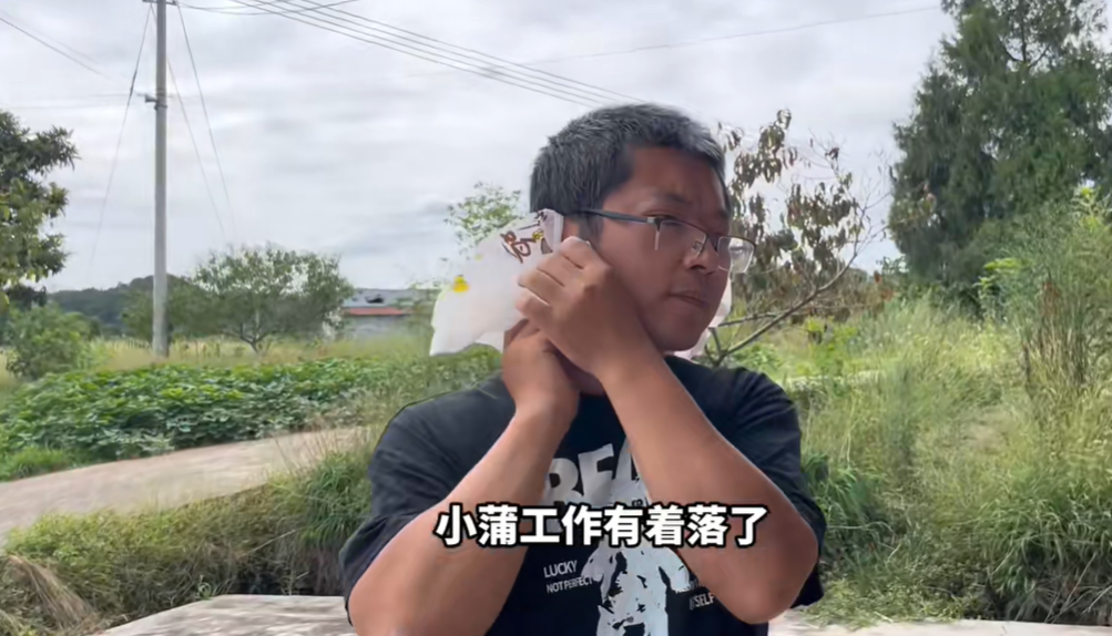 回顾四川200斤农村留守妇女邋遢懒惰不顾形象靠拍减肥视频走红