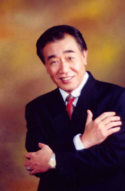 回顾张帝三婚小33岁的女儿闺蜜为妻