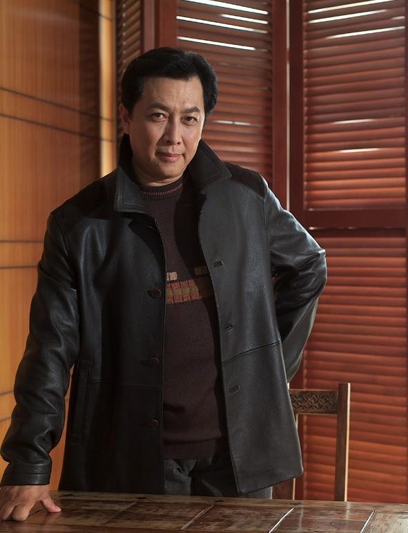 回顾唐国强家人相继离世如今的我不敢老去还要照顾老母亲