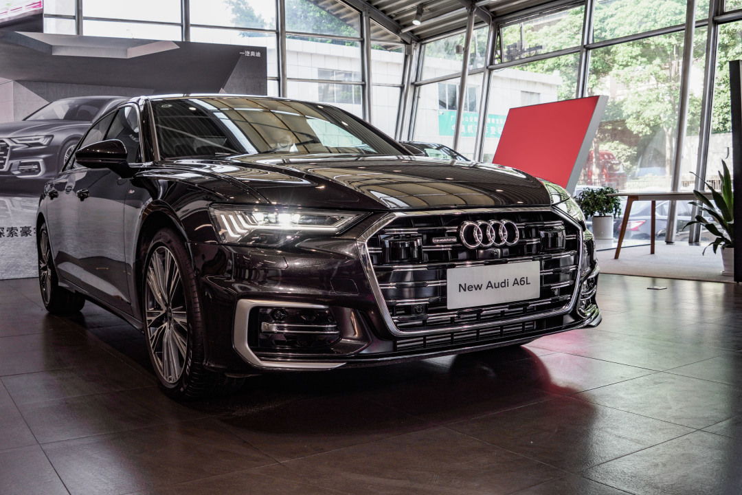 奥迪a6l降幅达8.6万,一个月热卖10019辆