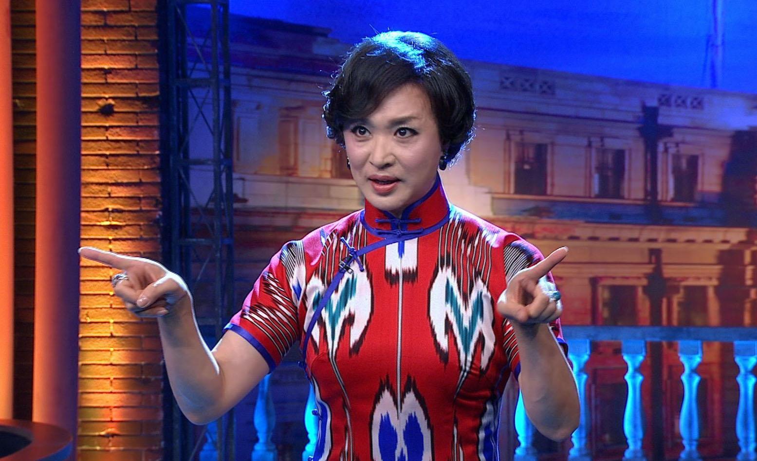 回顾金星的妈妈韩颖儿子变女儿扛过了流言蜚语今一家其乐融融