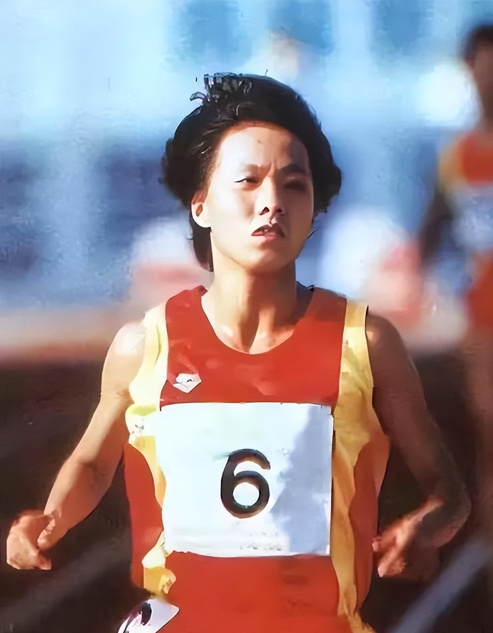 回顾王军霞她的运动生涯经历了怎样的坎坷感情生活也颇为不顺