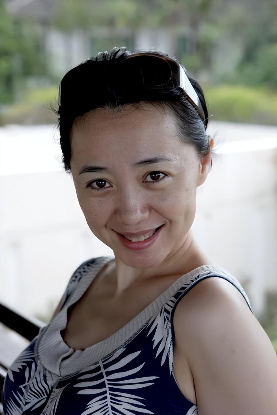 回顾任程伟她陪我住7年地下室没车没房就结婚成名后哪敢抛弃