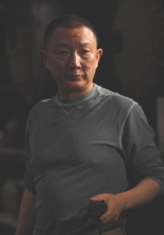 回顾著名导演张黎5婚5离如今的我不敢老去还要照顾老母亲