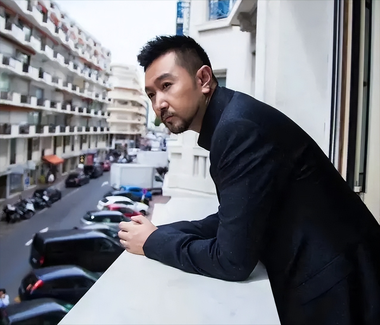 回顾男星刘向京辞职陪母亲抗癌离婚再婚更懂人生