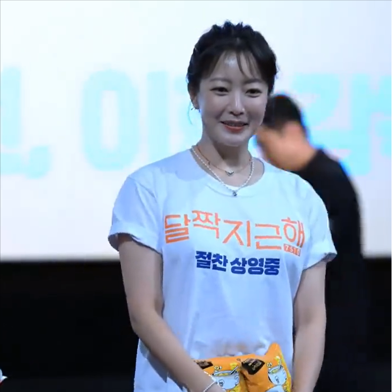 回顾金喜善嫁入豪门一夜坐拥千亿靠一脸甜笑迷倒南韩太子爷