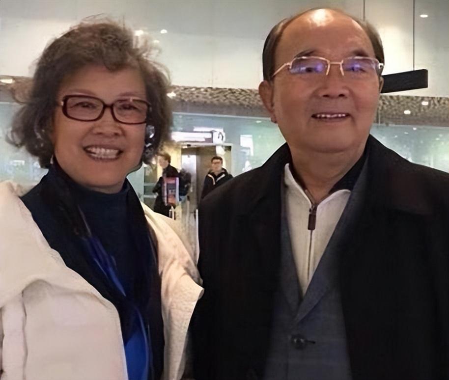 回顾著名演员宋春丽我这辈子正确的决定就是在61岁做了妈妈